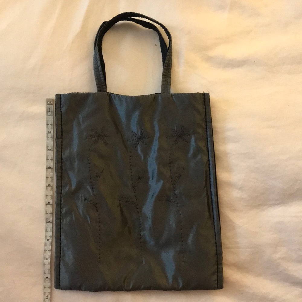 Gap fabric bag